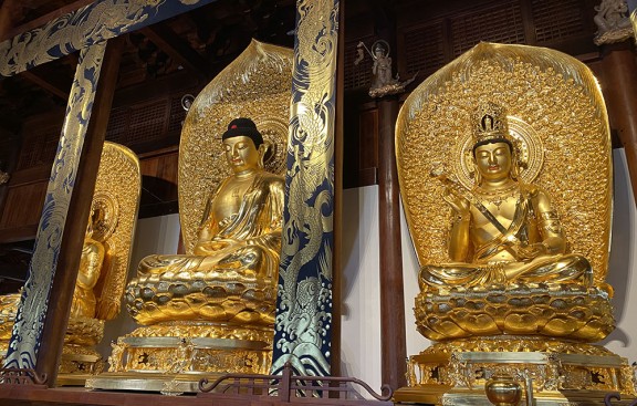 杭州寺院鸟瞰图设计技巧，俯视视角展现整体气势