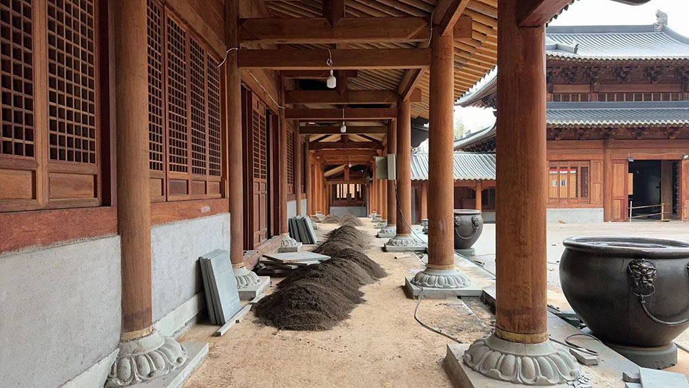 杭州寺院总体规划方案，停车区、放生池与建筑群的合理布局